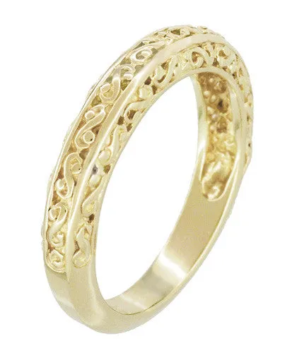 Yellow Gold Edwardian Flowing Filigree Scrolls Wedding Ring