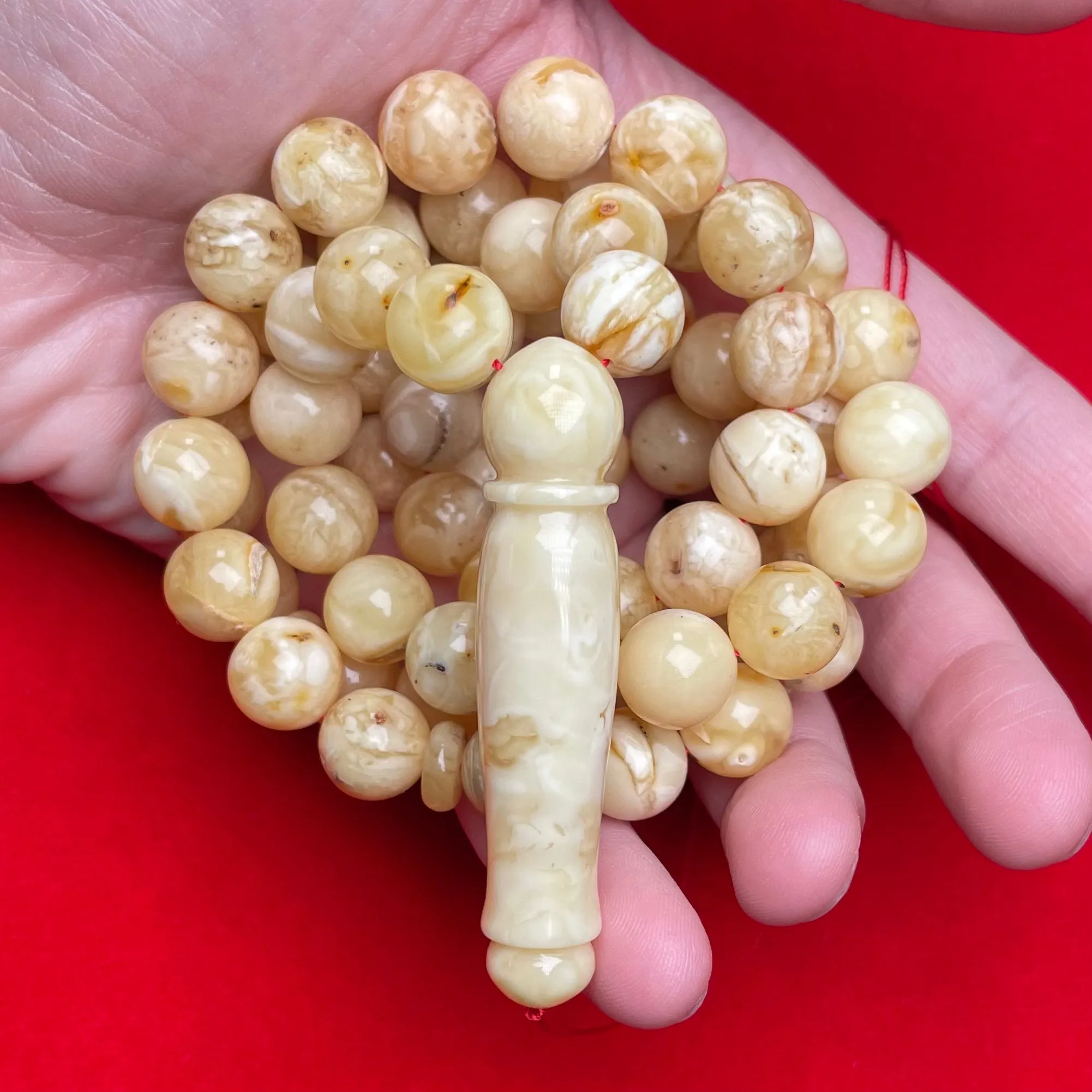 YELLOW/WHITE AMBER MISBAHA 11,7mm 65,2g