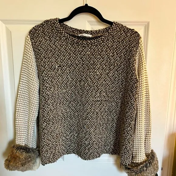 Zara Sweater with Faux Fur Cuffs Women's Size Large